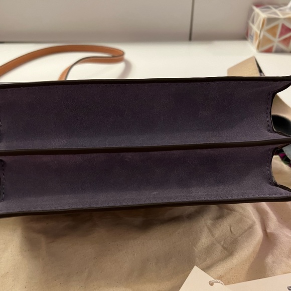 *SOLD* Tory Burch Monogram Patent Embossed Small Shoulder Bag - Picture 4 of 11